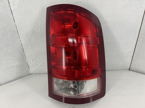 2007-2014 GMC SIERRA 2500 PICKUP Passenger Tail Light Pickup With Box - 第 1/12 張圖片