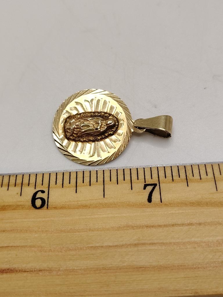 10K Yellow Gold Solid Double Sided Pendant 3.73G … - image 6