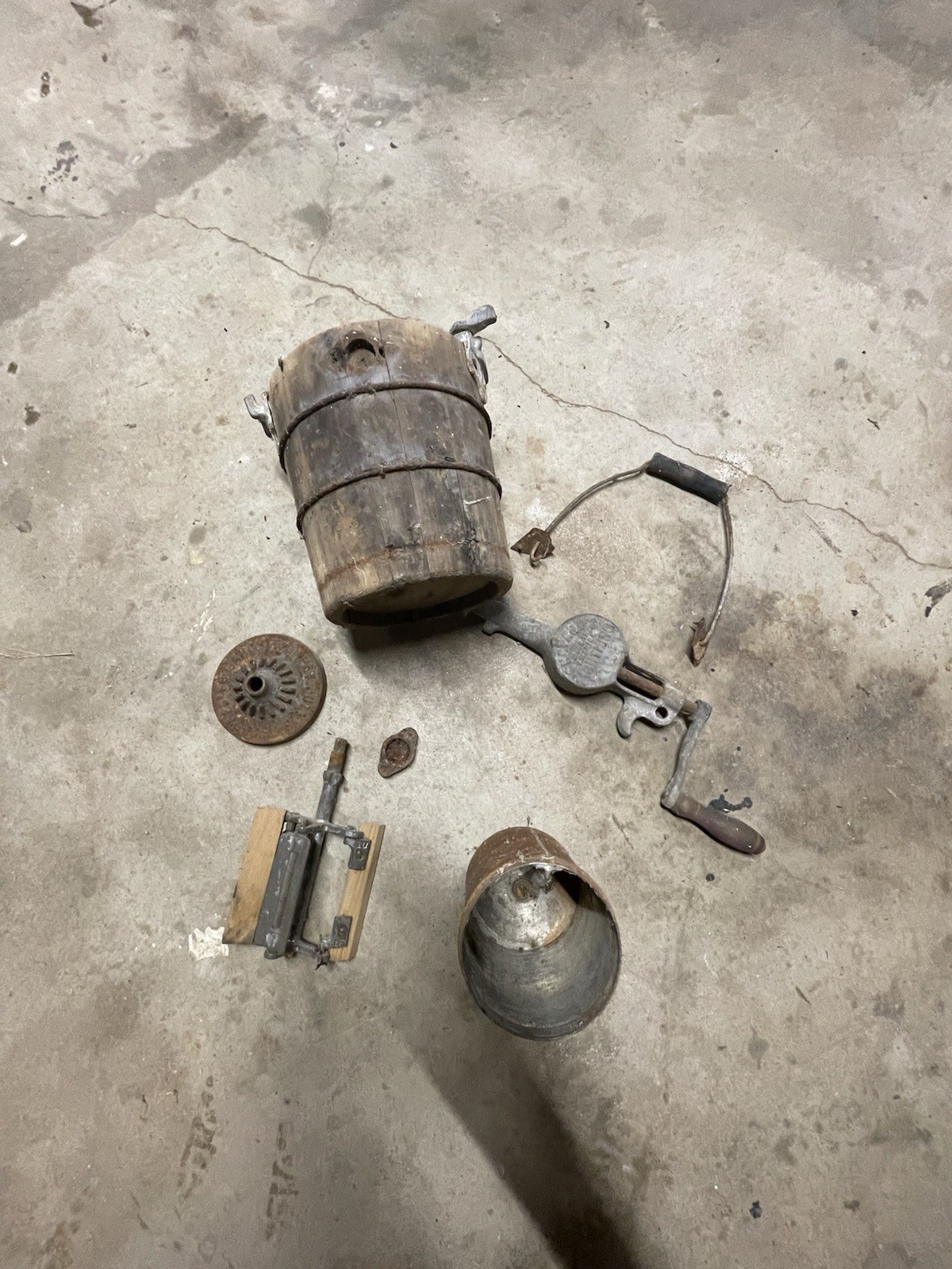 Antique Shepard’s Lightning Metal Ice Cream Maker 1 Quart Hand Crank