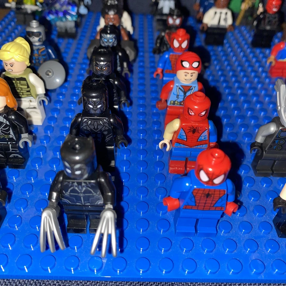 *MASSIVE* LEGO MARVEL RANDOM LOT - you get 2 minifigs. *19 LOTS AVAILABLE* - Image 4 of 4