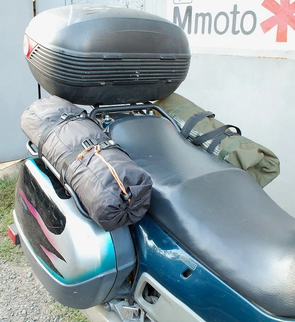 Sistema portaequipajes Honda ST1100 Pan europeo totalmente soldado Givi monokey + REGALO Foto 3 de 4