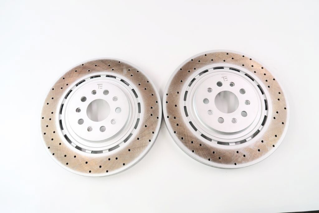Maserati Ghibli Quattroporte front brake pads rotors engine oil filter #1321