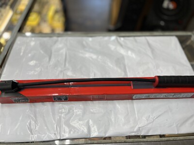 Snap On  ECSPA032 Rechargeable snake light  RED flex body W/ OEM BOX