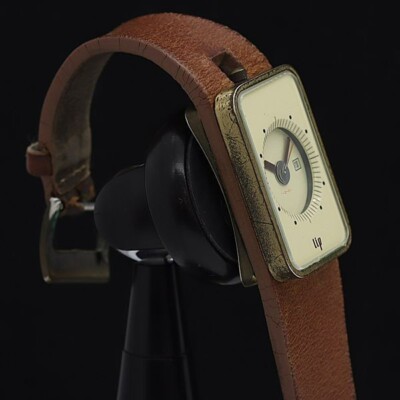 Lip Revival 70s Refrigerator Model Watch Genuine Leather