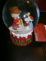 Kurt S. Adler Charlie Brown Peanuts Waterglobe Snow Globe 5.25 In Musical Kurt S. Adler Charlie Brown Peanuts Waterglobe Snow Globe 5.25 In Musical
