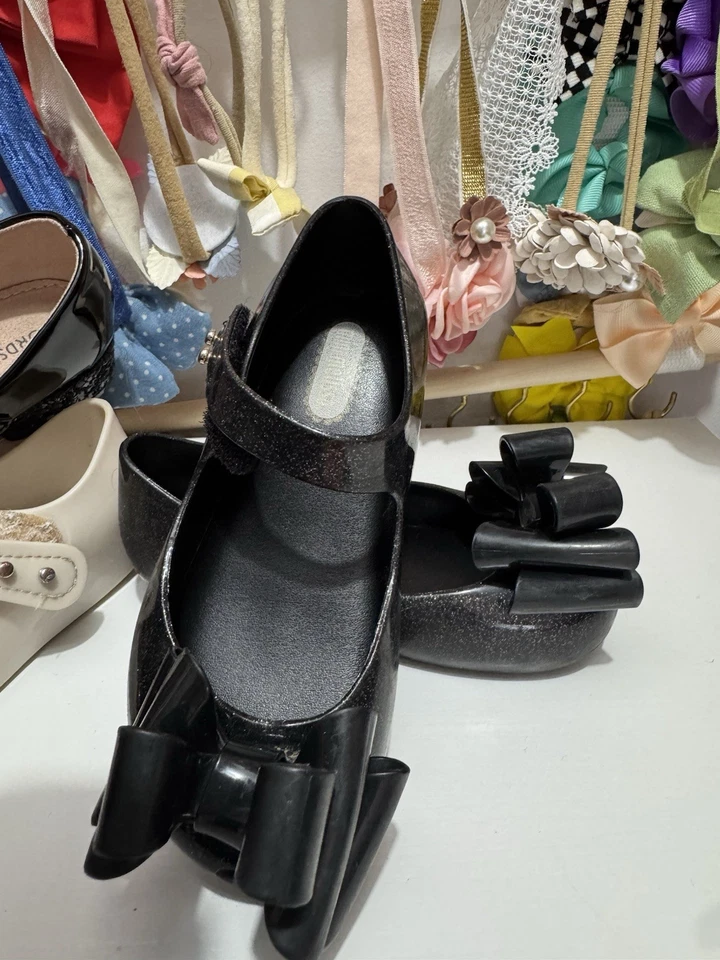 Arco negro Mini Melissa talla 8 para niños pequeños Foto 4 de 4