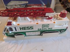 NEW IN BOX Hess Toy Emergency Truck 1996