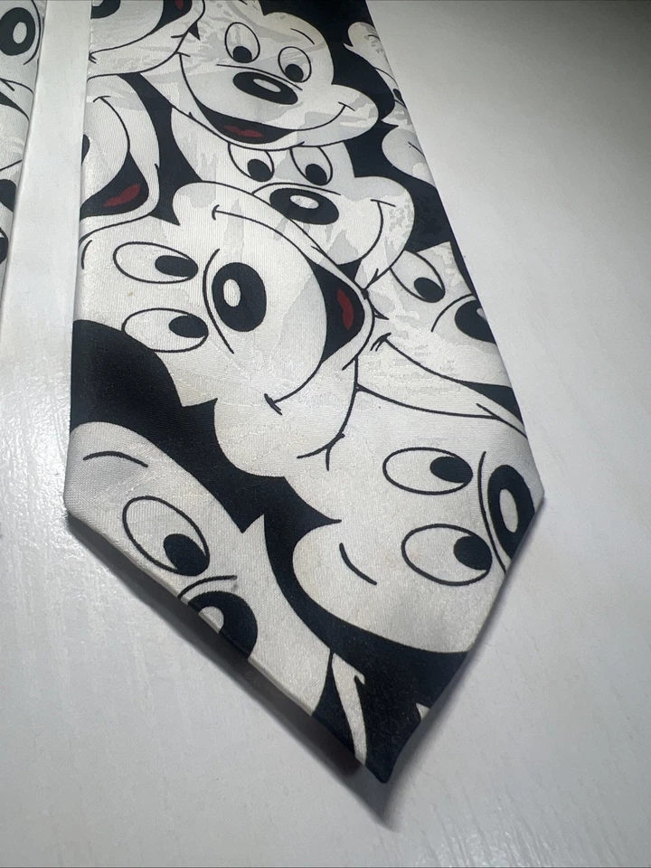 Corbata para hombre Disney Mickey Unlimited con gráfico estampado completo de Mickey Mouse (E2-23) Foto 2 de 4