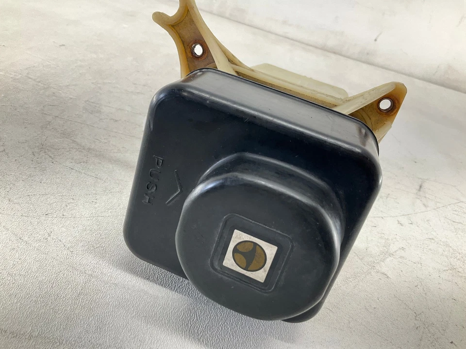 14-21 Ram ProMaster 1500 2500 3500 Power Steering Reservoir - Image 2 of 4