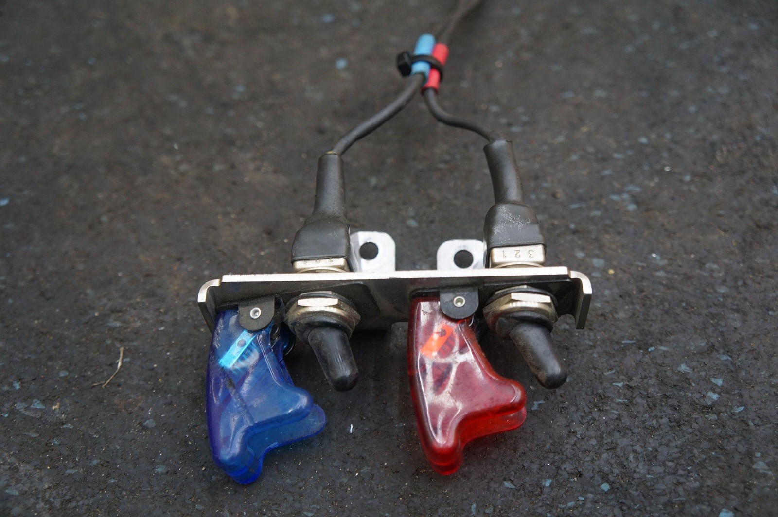 Red Blue Switch Set 4S9971563 OEM Audi R8 LMS GT4 2018
