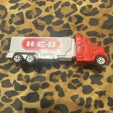 Pez H-E-B Truck