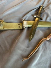 WW2 US M3 KINFOLKS GUARD MARKED PARATROOPER FIGHTING KNIFE WITH BMCO M8 SCABBARD