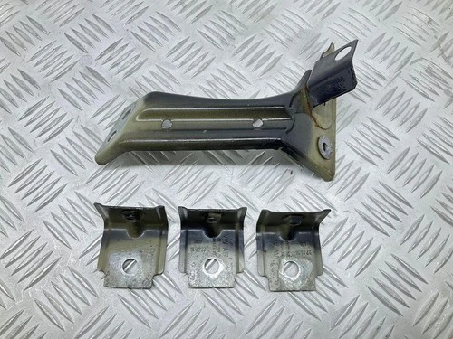 VW PASSAT B8 3G2 Kotflügelhalter vorne links 3G0821141A 3GP809471 1.60 34736584