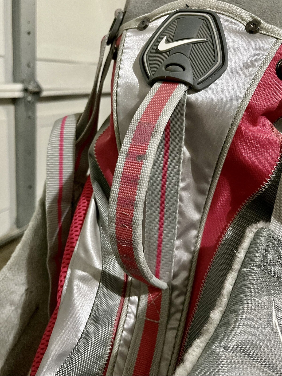 Nike Golf Stand Carry Bag 6 Way Divider Lightweight w/ Straps Ladies Pink & Gray