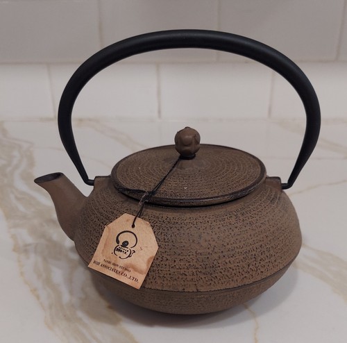 NOS VINTAGE Teapot Nanbu Studios Roji Teapot Kettle, BROWN, Cast Iron, Japan - Picture 2 of 15