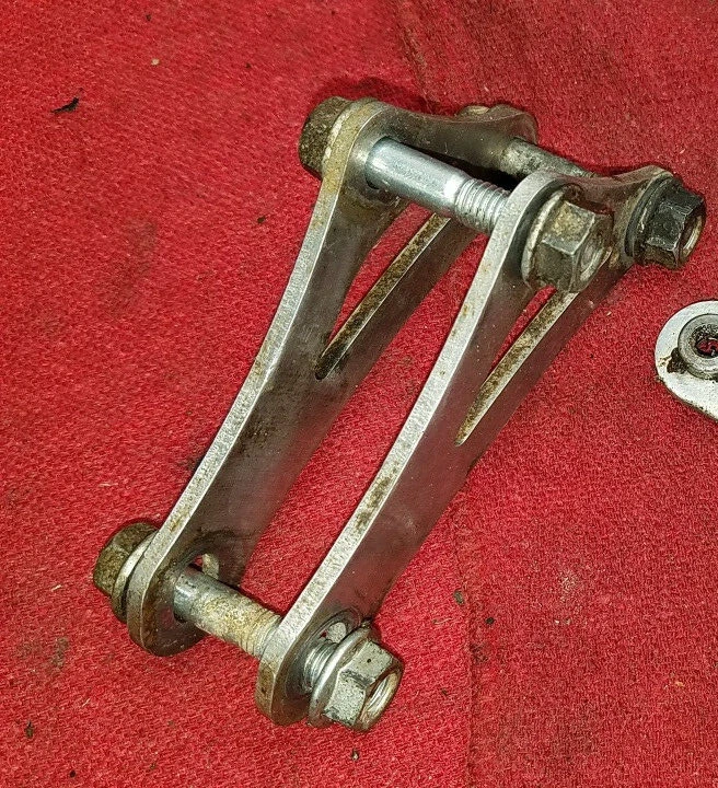 KTM 360 EXC 1996 (LOTE E) SOPORTES DE REFUERZO SOPORTES ESTANCIA 94 54603045100 Foto 2 de 2