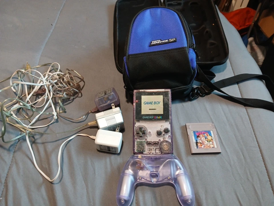 Consola Gameboy Color, Juego Bugs Bunny 2, Power Pack, Bolsa, 3 Cargadores Foto 4 de 4