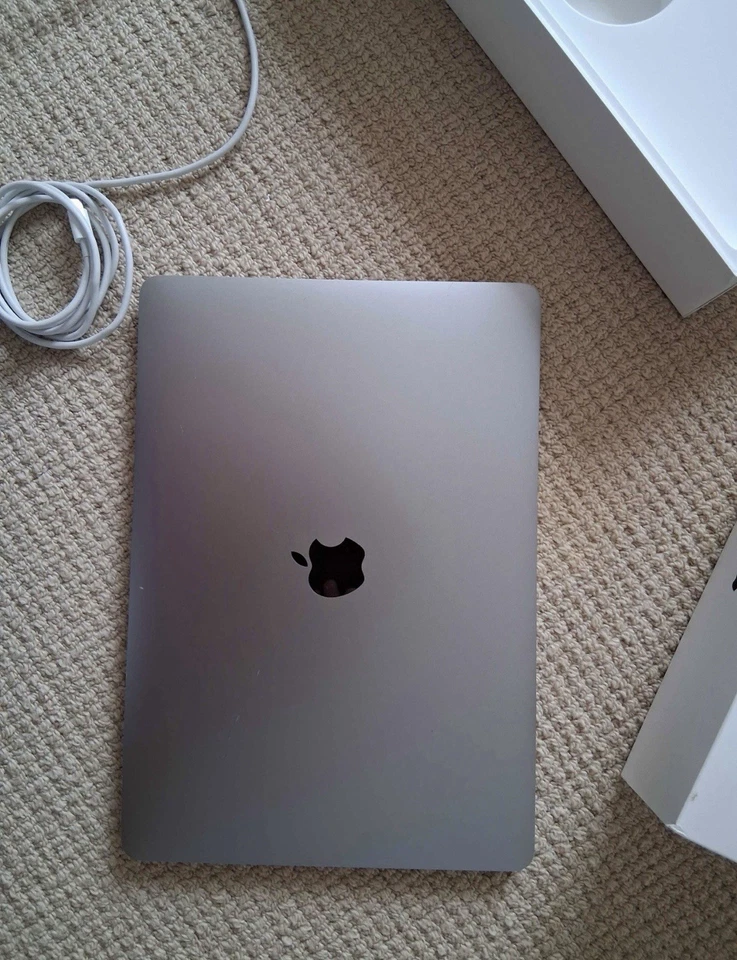 Apple MacBook Pro 13" 2018 · i5 · 16GB · 512GB, photo 3 of 5