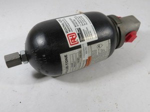 Parker 834340 Pulse-Tone Shock Accumulator 1QT 3000 PSI USED
