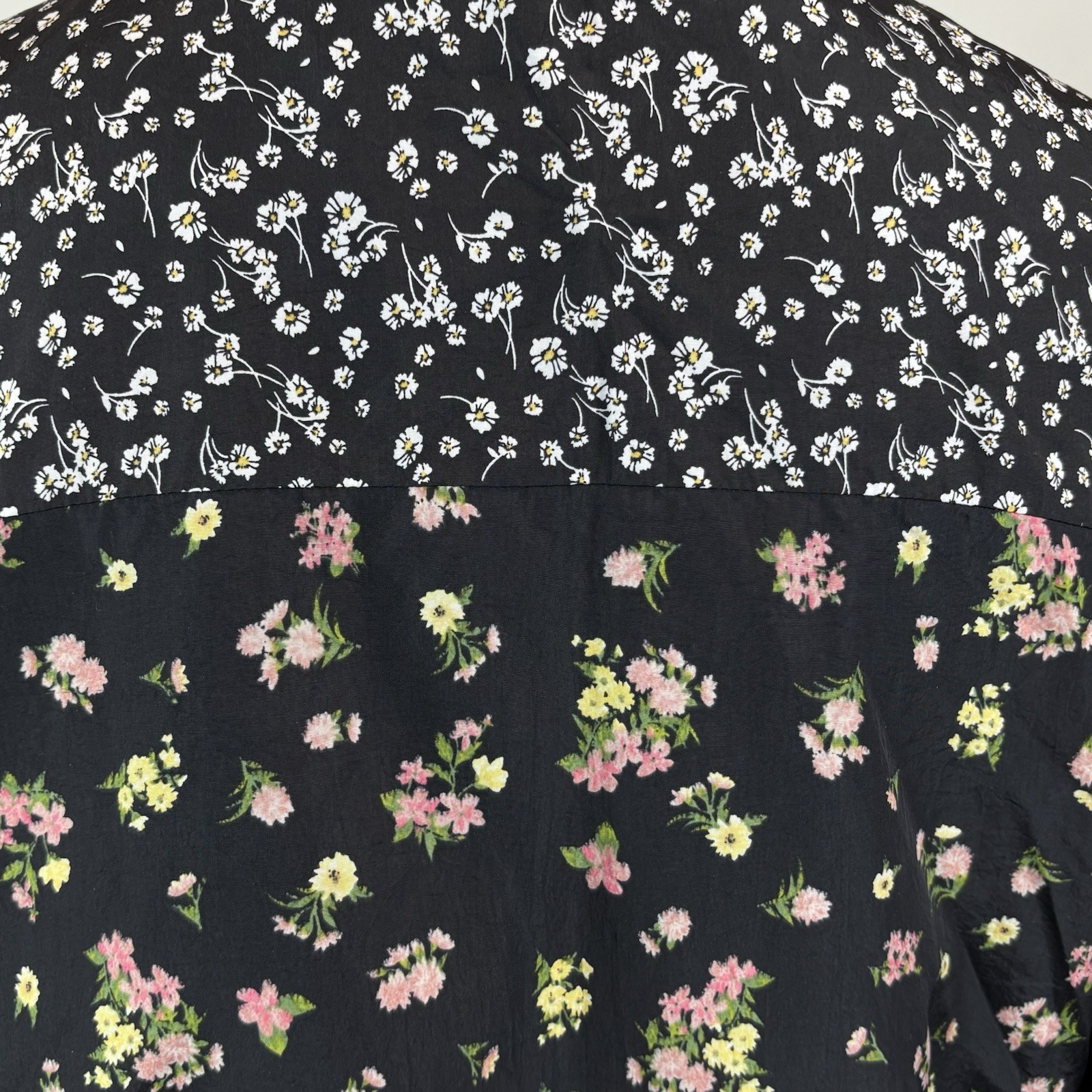 Aeropostale Womans Floral Patchwork Pattern Cropp… - image 3