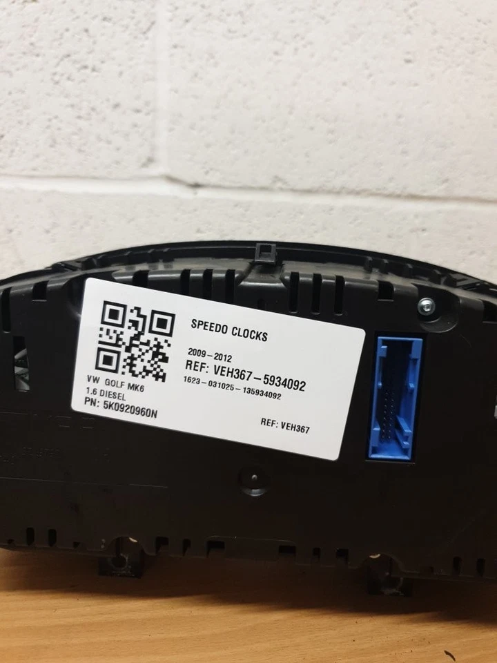 Vw Golf Mk6 2009-2012 1.6 SPEEDO CLOCKS 5K0920960N - Image 4 of 4