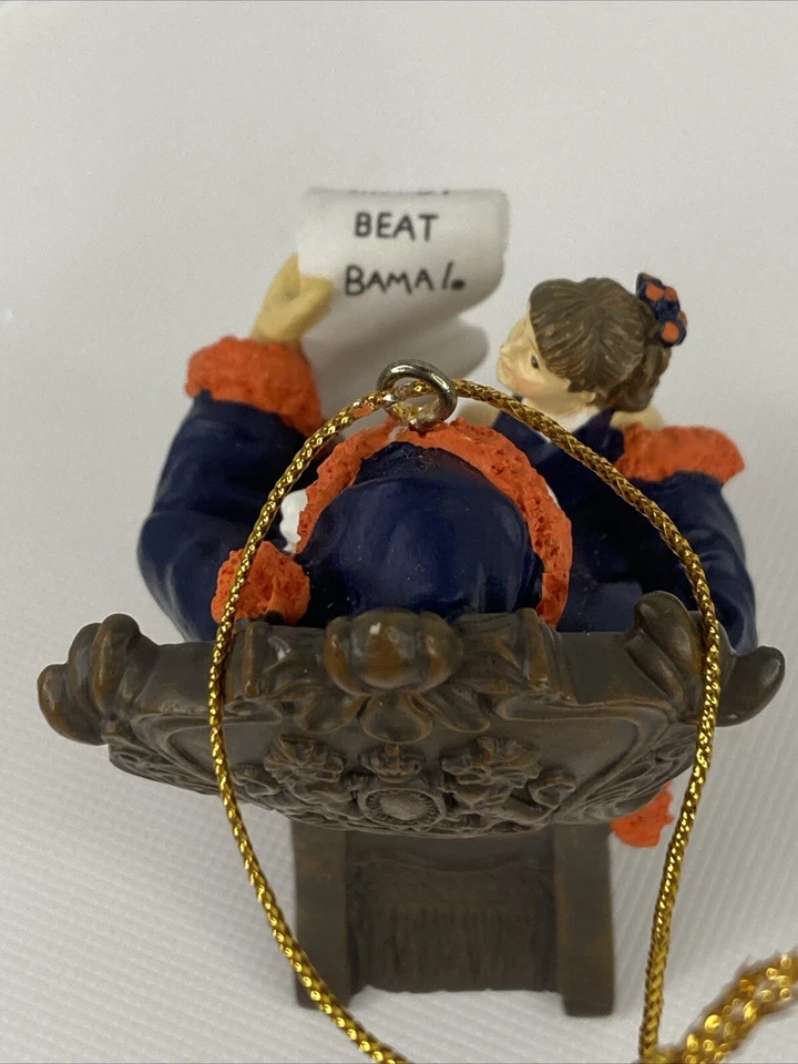 2001 Memory Company Auburn Tigers Santa & Little Girl and Aubie Tiger adornos Foto 3 de 4