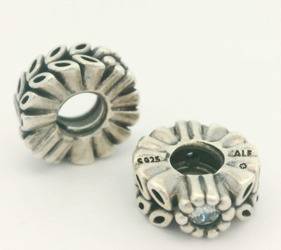 Echt Silber PANDORA doppelt so schön Blume Zwischenring Charms -791224CFW