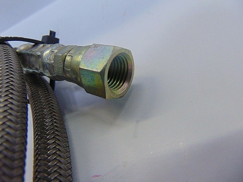 WEATHERHEAD/EATON 6' X 1/4" TEFLON STAINLESS BRAIDED HOSE H234-04E-604-664 - Image 2 of 2