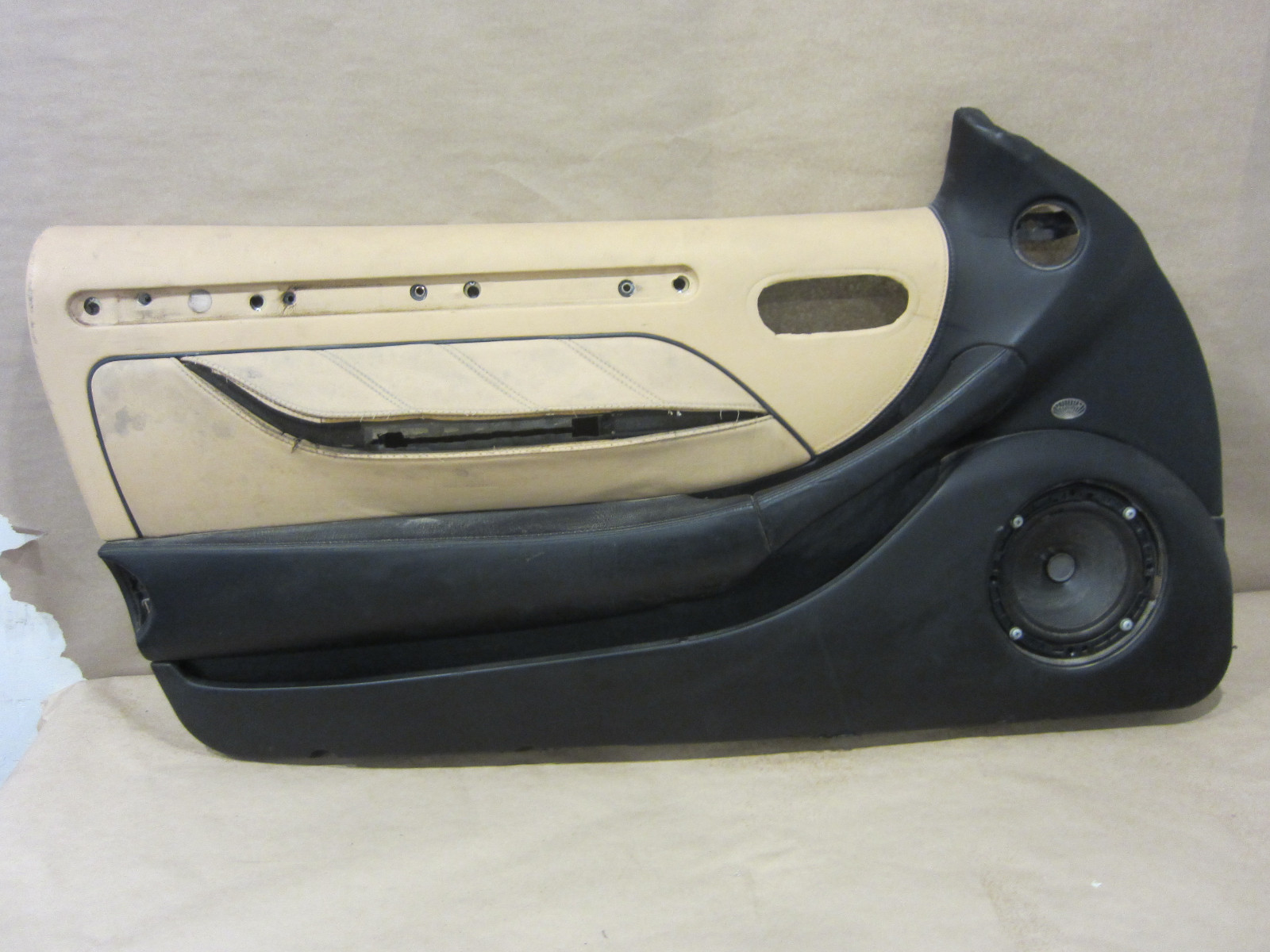 Maserati 4200 Coupe  - LH Front Interior Door Panel.Black/Tan. Part# 67247100