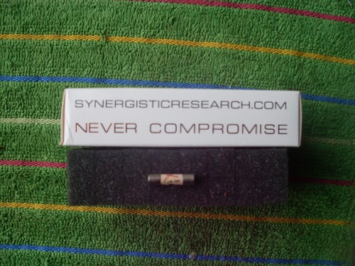 SYNERGISTIC RESEARCH SR Quantum Fuse ORANGE Feinsicherung S2,5A / 5x20mm / 250V - Bild 9 von 15