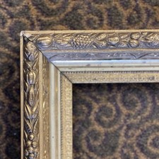 ANTIQUE FITs 10”x12” GOLD GILT PRIMITIVE VICTORIAN WALNUT PORTRAIT PICTURE FRAME