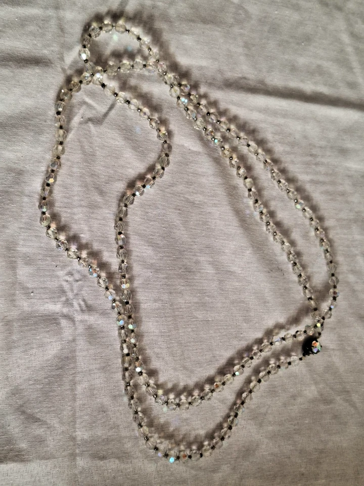 anni ’70 - Vintage Collana con Perle di Plastica Trasparente Sfaccettate - Immagine 2 di 4
