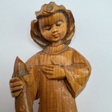 Statuina scultura in legno vintage ragazza che tiene candela anni 60 arte popolare tirolese 4"