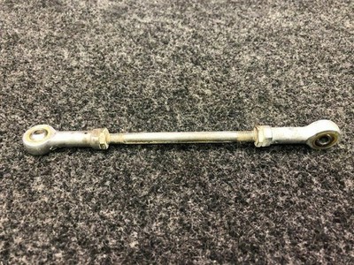1462021-3 Cessna 337 Link Flap Control Middle