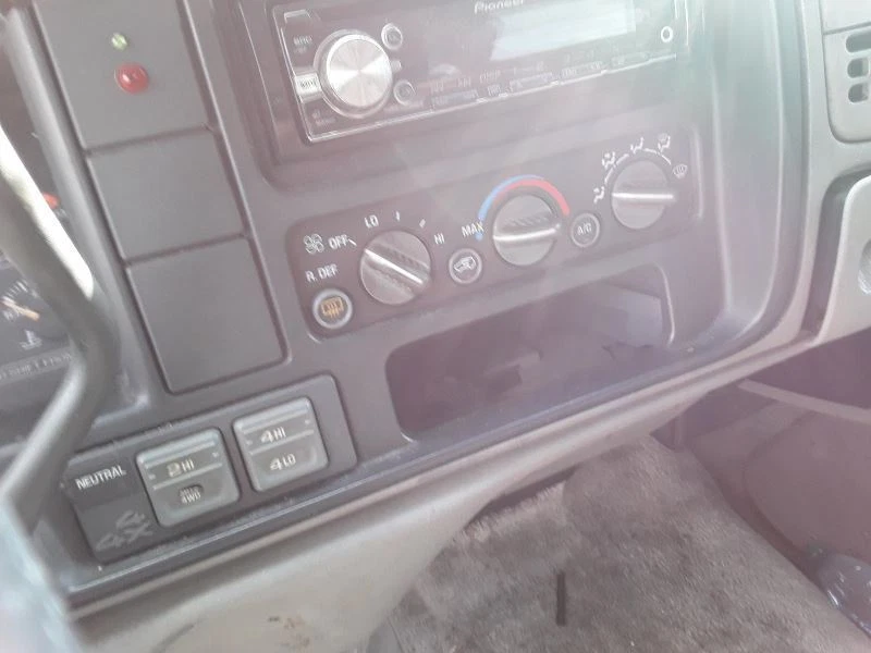 Conjunto de válvula de acelerador para camioneta Chevrolet 2500 96-99 1116959 Foto 2 de 4