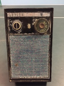 Zenith Royal 285 all transistor radio vintage 1964
