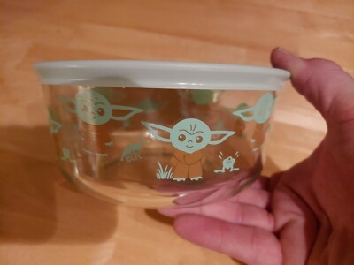 Star Wars The Child  Baby Yoda  Snacks Pyrex Storage Bowl Container NWT