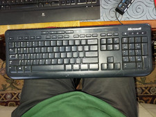 Microsoft Desktop 600 Model:1366, Wired Keyboard usb. black. Cleaned and Tested.