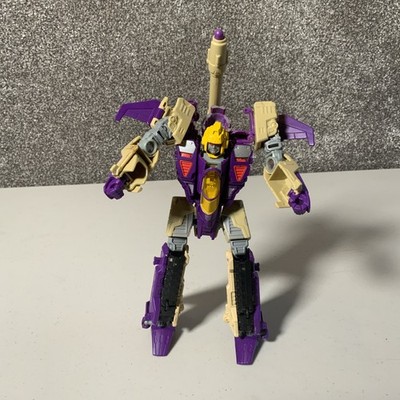 Transformers Generations: (Triple Changer Voyager, 2013) Blitzwing