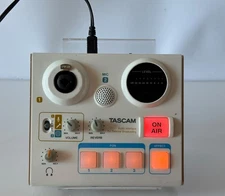 TASCAM Personal Podcasting Mini Studio Model US-32