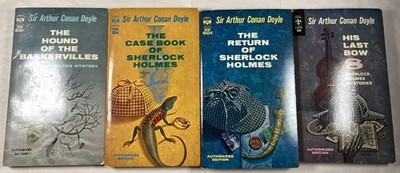 LOT OF 4 VINTAGE SHERLOCK HOLMES PAPERBACKS. Sir Arthur Conan Doyle. 1969-1970.