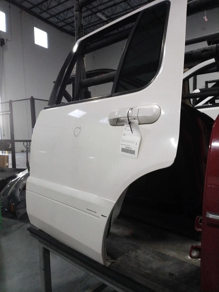 Conjunto de puerta trasera izquierda usado lado trasero se adapta a: Mercury Mountaineer 2010 eléctrico a Foto 3 de 4