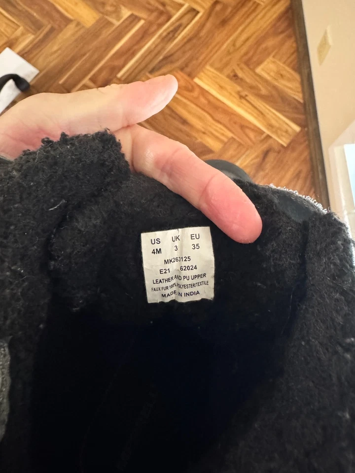 Botas impermeables Merrell Snow Crush 2 negras y grises para niños talla 4 M Foto 4 de 4