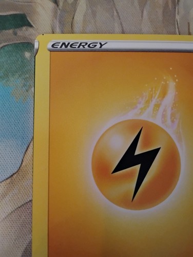 Pikachu VMAX TG17/TG30 Swsh11: Lost Origin Trainer Gallery Holo - Picture 12 of 20