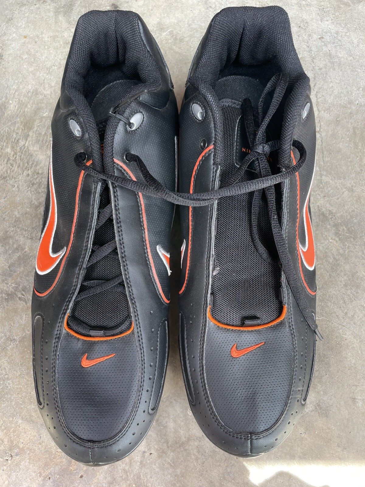 nike shox baseball cleats