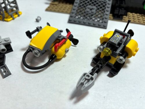 LEGO Town: City: Deep Sea Exploration Vessel 60095 (2015) Retired. LOT B - Picture 5 of 14
