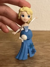 Elsa In Blue Dress Disney Frozen 3.5” Action Figure Plastic Toy