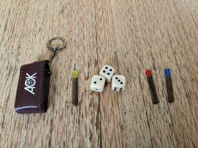 AOK-Werbegeschenk.  Würfel u. Sticken 60er