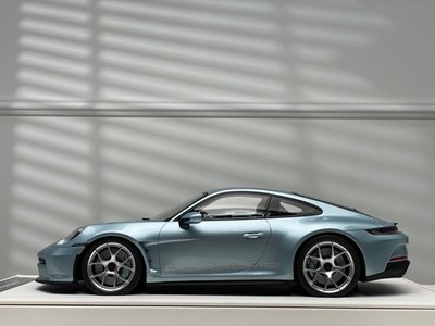 Porsche 911 S/T (Ice Blue/ Silver Rims) [Ivy Merit Model] 1/18