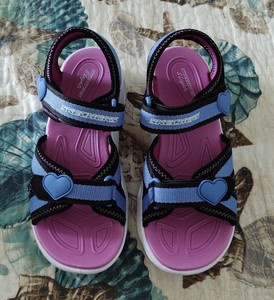 light up skechers sandals